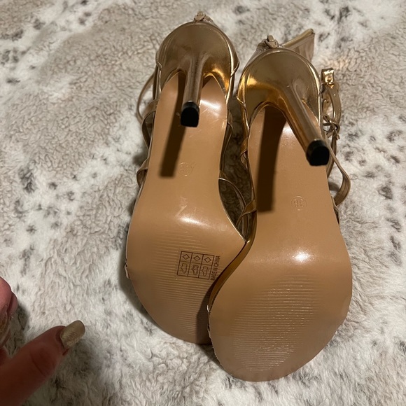 NWOT Rose gold high heels - Picture 6 of 8